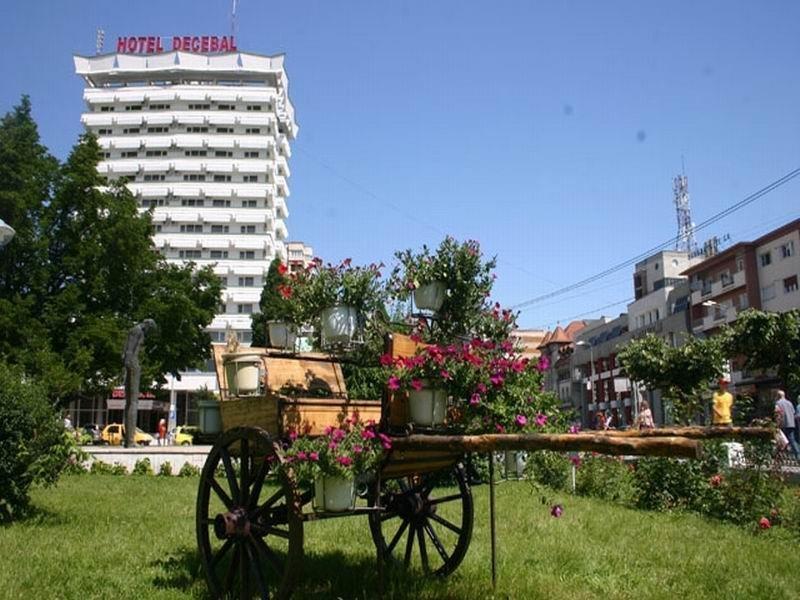 Hotel Decebal Bákó Kültér fotó