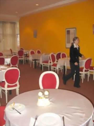 Hotel Decebal Bákó Kültér fotó